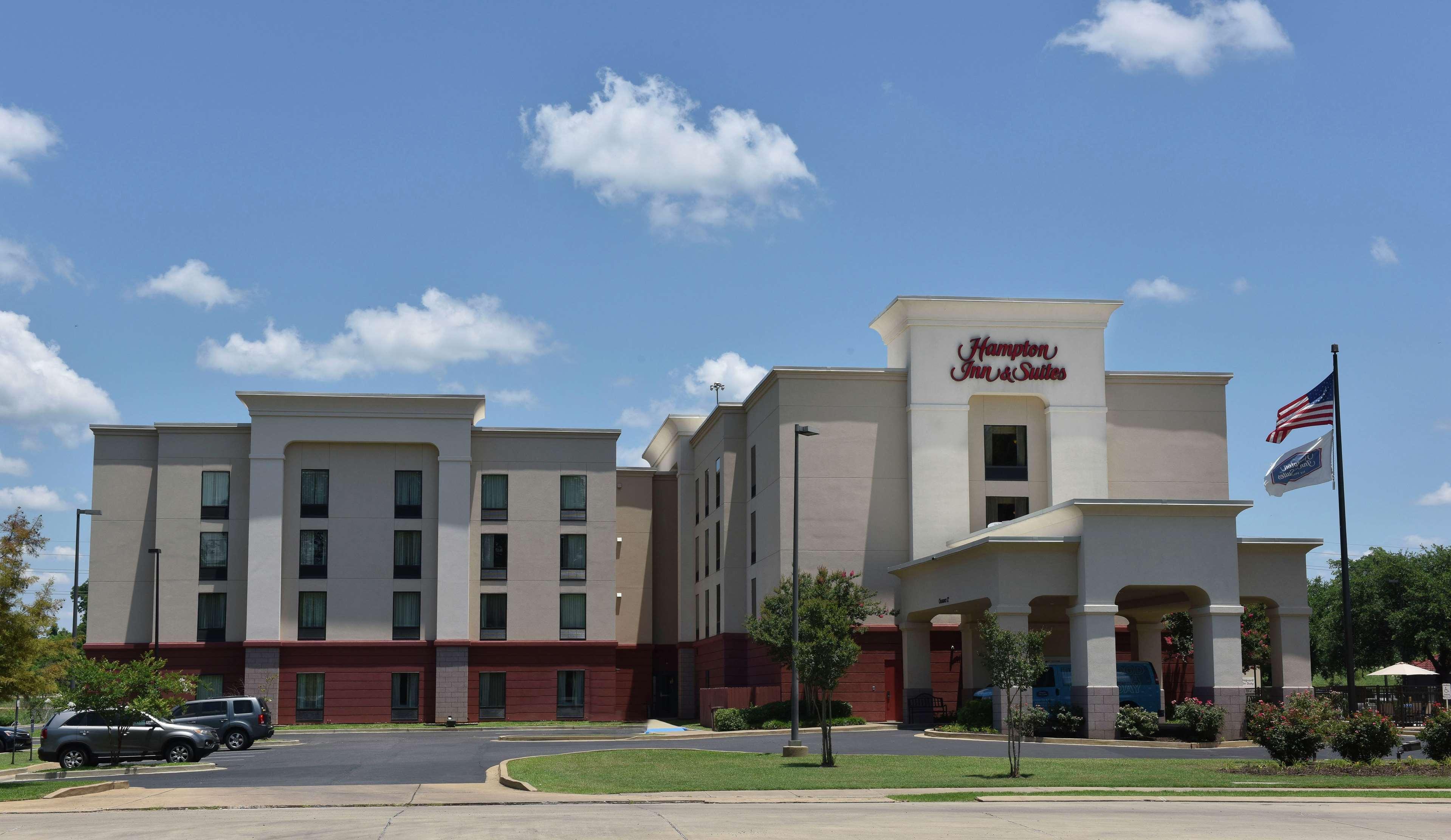 Hampton Inn & Suites Александрия Екстериор снимка