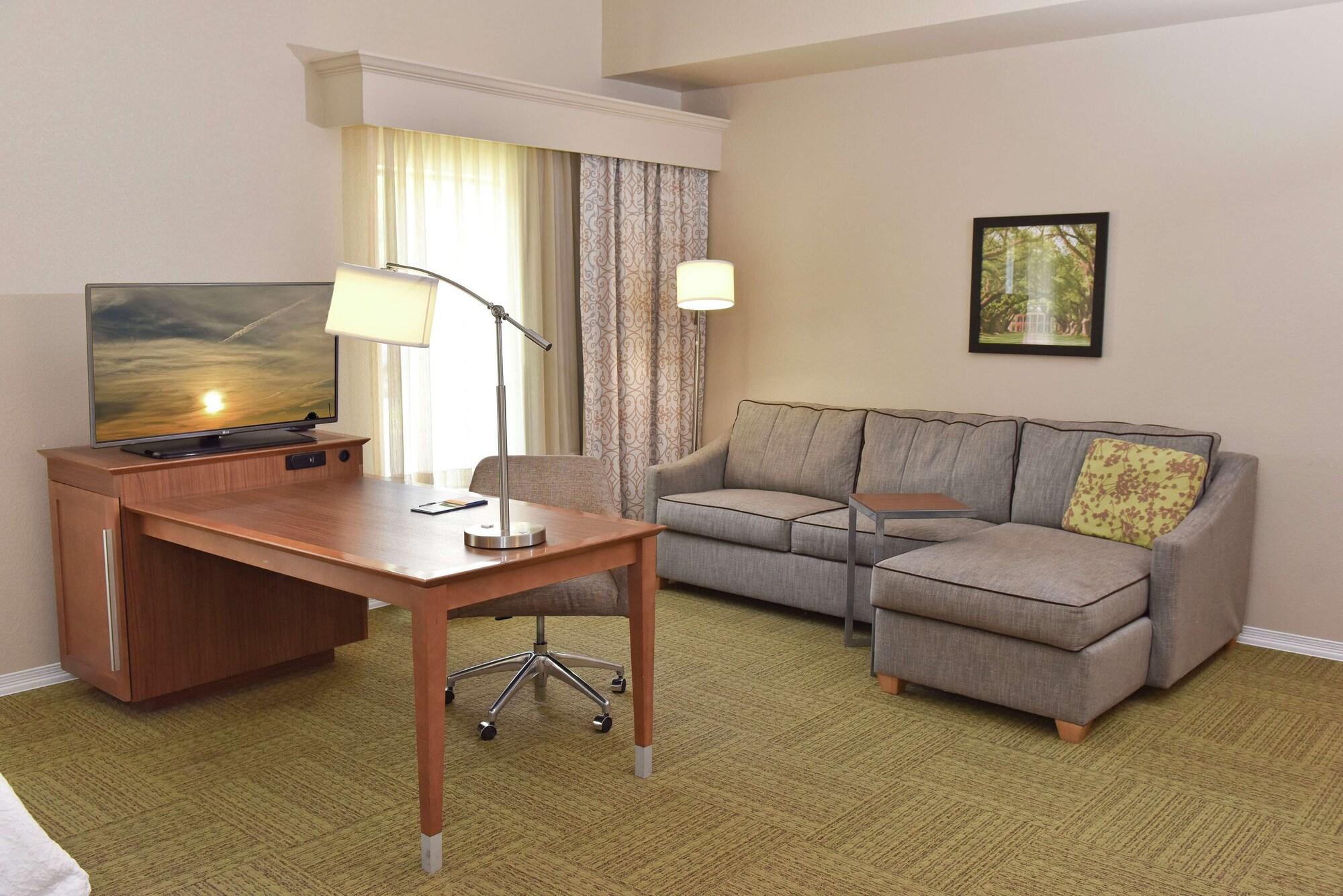 Hampton Inn & Suites Александрия Екстериор снимка